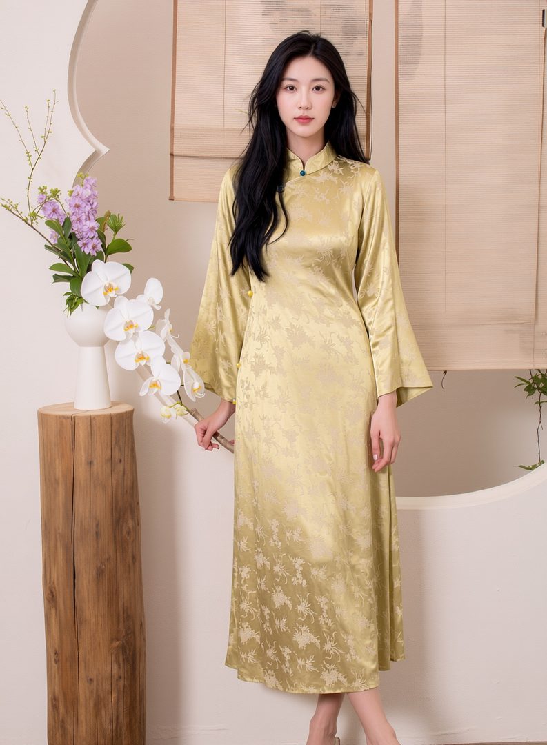 新中式桑蚕丝缎面裙 博山玲珑服饰新中式桑蚕丝缎面连衣裙,香槟金提花暗纹,款式展示图,位于淄博市博山区颜山商城18号